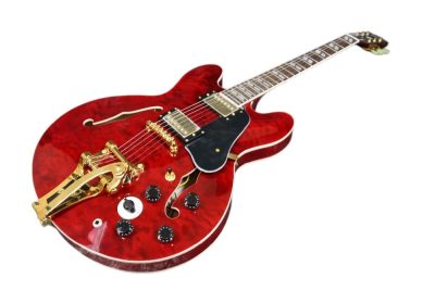 Custom Crown Cherry Red Quilted Maple Top Tremolo Fhole Semi Hollow ES335 Guitar
