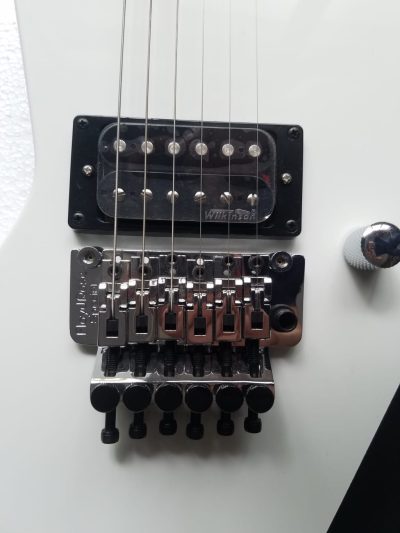 Custom Race Explorer Matthias White Black Stripe Guitar Floyd Rose Tremolo - Image 6