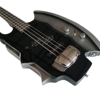 Custom Dynasty Gene Simmons Axe 4 String Bass Chrome Hardware - Image 11