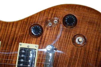 Custom Monarch Violin Amber Burst Santana Finish Electric Guitar - Image 4