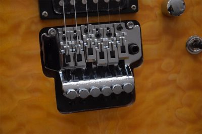 Custom Race Soloist Amber Burst Quilted Maple Veneer Top Guitar Floyd Rose Tremolo - Image 4