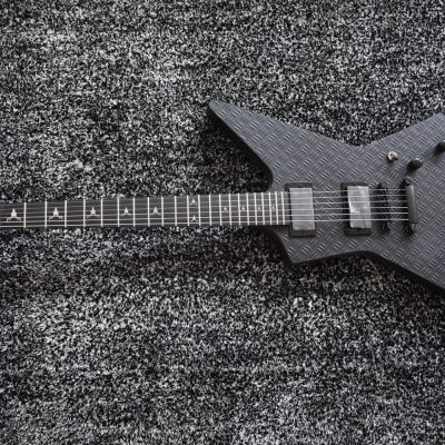 Custom Obsidian Hetfield JH2 Matte Black Diamond Plate Explorer Deer Skull Guitar - Image 4