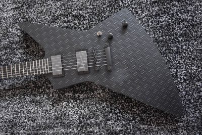 Custom Obsidian Hetfield JH2 Matte Black Diamond Plate Explorer Deer Skull Guitar - Image 7