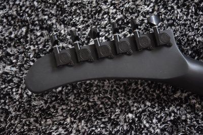 Custom Obsidian Hetfield JH2 Matte Black Diamond Plate Explorer Deer Skull Guitar - Image 10