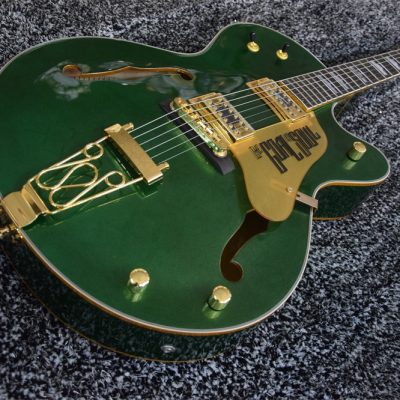 Custom Sovereign G6136I Bono Irish Falcon Goal Is Soul Green Fhole Guitar Gold Pickguard - Image 6