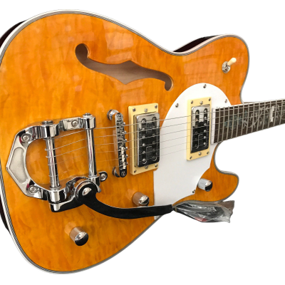 Custom Regent Deluxe Fhole Yellow Quilted Maple Top Tremolo Guitar - Image 3