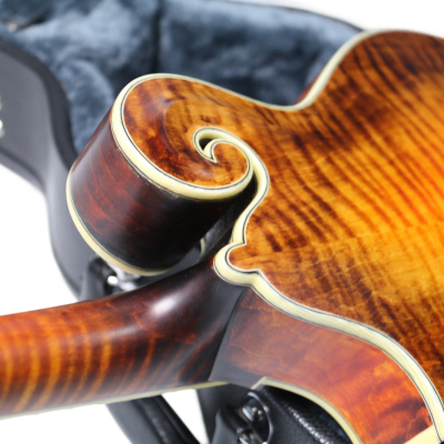 Custom Corundum Solid Flamed Maple Dovetail Sunburst Fhole Mandolin - Image 4