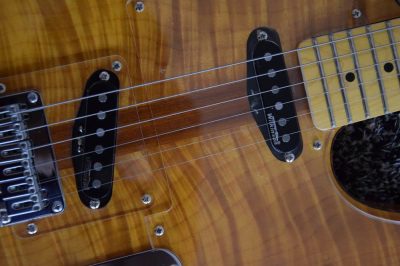 Custom Regent Natural Amber Burst Mad Cat Electric Guitar - Image 3