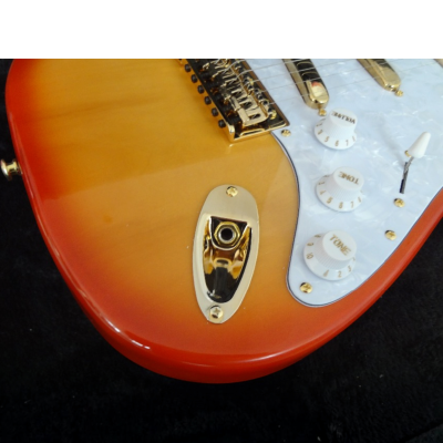 Custom Regent Cherry Sunburst Finish Electric Guitar - Image 9