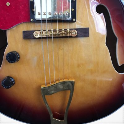 Custom Crown ES335 Vintage Sunburst Fhole Florentine Cutaway Electric Guitar - Image 8