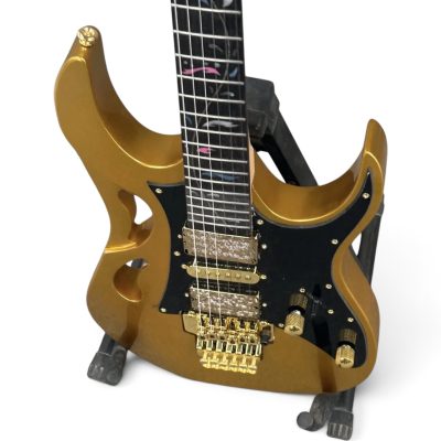 Custom Axis SVAI Utopia Gold Finish Floyd Rose Tremolo Pia 6 String Electric Guitar - Image 3